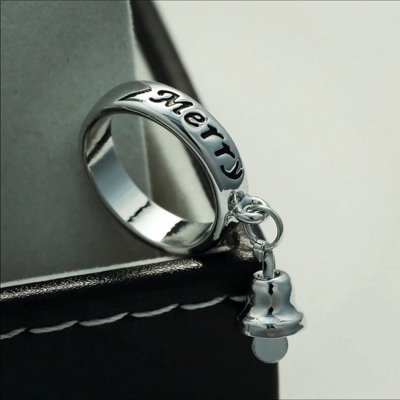 “Merry Christmas” Ring w/Bell - Picture 6 of 7